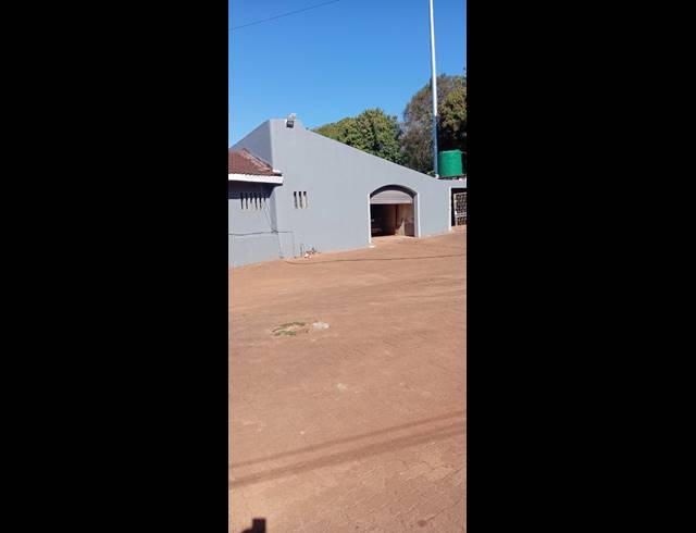 4 BEDROOM HOUSE FOR SALE IN SIBASA